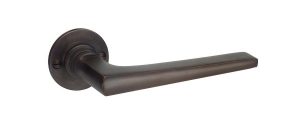 Max Burchartz’s Lubetkin extended lever handle in bronze