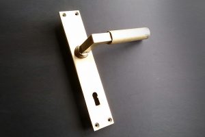 Walter Gropius’ door handle design