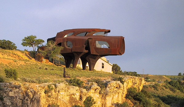 A review of artist Robert Bruno’s sculptural Steel House, Lubbock, Texas