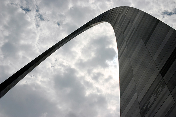 The Twisted History of the Gateway Arch, History