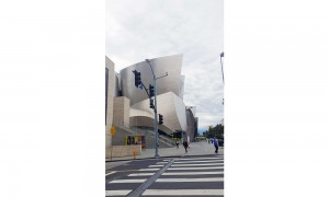 Frank Gehry’s Walt Disney Concert Hall, showing the dramatic structure in contrast to the sidewalk. Photography by TIDB (The UK Interior Design Bureau) 2016.