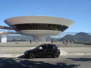 The simple fencing around the Museu de Arte Contemporânea de Niterói, Brazil looking from the Avenida Almirante Benjamin Sodre. Photography by Lola Adeokun.