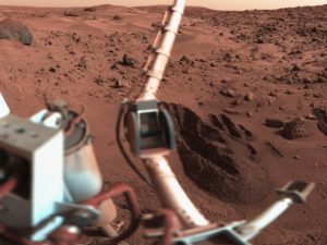 The Viking 1 lander’s sampling arm collecting soil samples on Mars in 1976. Image by Roel van der Hoorn.