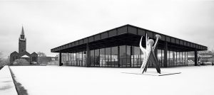 Neue Nationalgalerie in Berlin. A sculpture in the foreground by Alexander Calder welcomes visitors to the museum. Architecture: Mies Van der Rohe. Photogram of the film Die Neue Nationalgalerie by Ina Weisse.