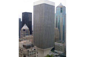 The Rainier Tower in Seattle designed by architect Minoru Yamasaki. The building’s pedestal base maximises the plaza area below without compromising structural integrity. Photograph by Rsocol.