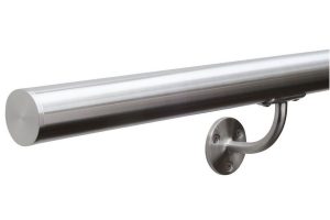 A close-up shot of a marine-use stainless steel handrail. The metal is alloyed with chromium which reacts with oxygen to form a corrosion-resistant layer on the surface. Photograph by Southern Rigging Supplies.