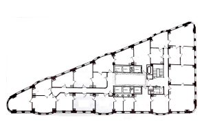 The office space within the Flatiron building was cramped and awkward to furnish because of its triangular shape. The architects also ‘forgot’ to include female restrooms